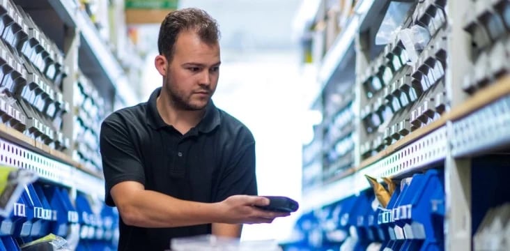 isah-oplossing-mobile-logistics-magazijn-scannen