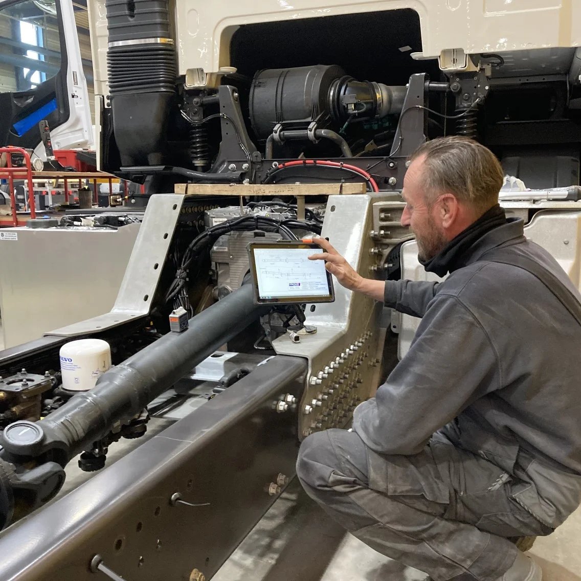 isah-maakindustrie-carrosseriebouw-aansturing-productie