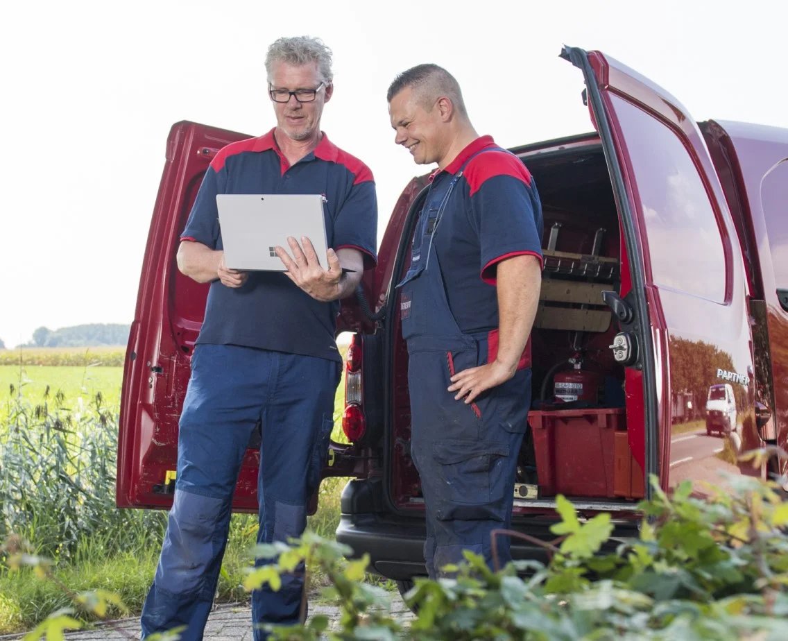isah-oplossing-mobile-field-service-medewerkers-bij-servicebus